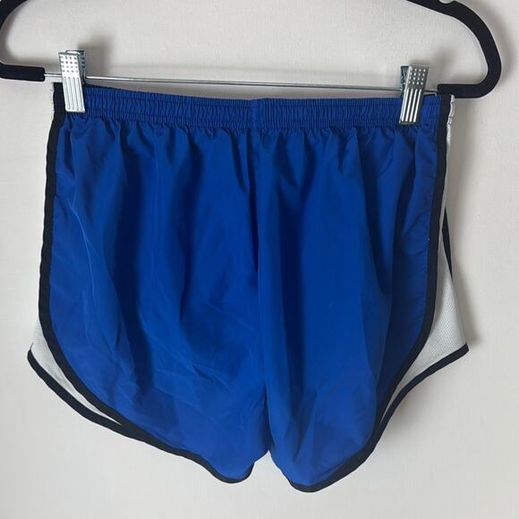 Nike Shorts - Women’s Medium - Picture 5 of 5